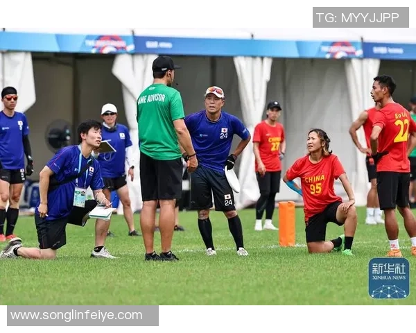 成都飞盘队在极限运动会中的默契配合与精彩表现分析