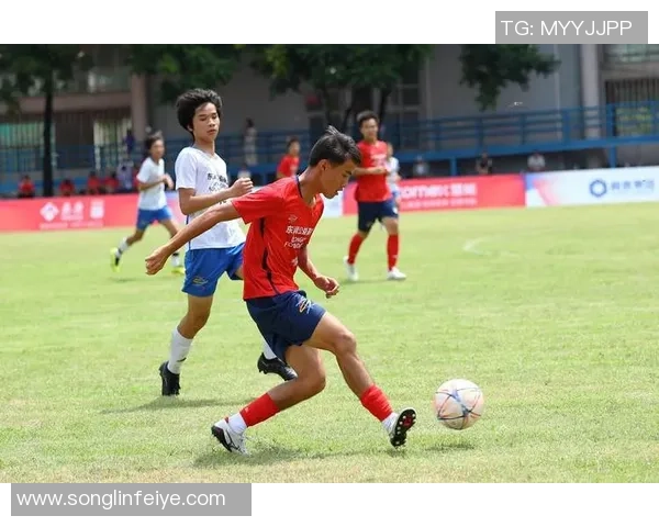 国粤足球携手共进推动粤港澳大湾区足球事业发展新篇章 国粤足球携手共进推动粤港澳大湾区足球事业发展新篇章